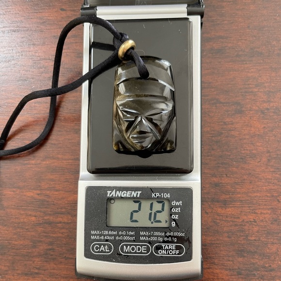 Mexican Mayan hand carved black obsidian mask pendant necklace - Picture 11 of 11